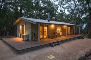 Mirkwood Forest Self-Contained Spa Cottages - Lightning Ridge Tourism